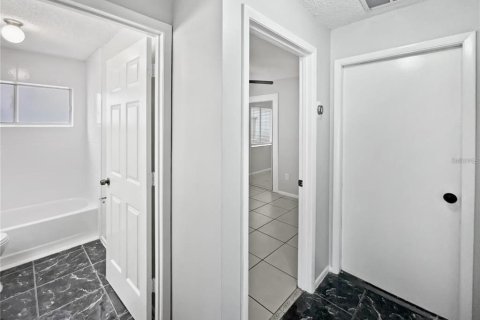 Casa en alquiler en Kissimmee, Florida, 3 dormitorios, 121.98 m2 № 1841552 - foto 19