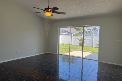 Casa en alquiler en Kissimmee, Florida, 3 dormitorios, 121.98 m2 № 1841552 - foto 7