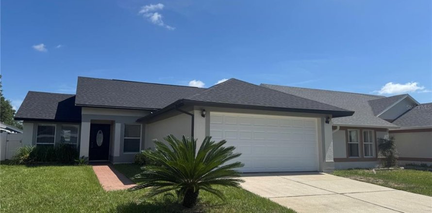Casa en Kissimmee, Florida 3 dormitorios, 121.98 m2 № 1841552