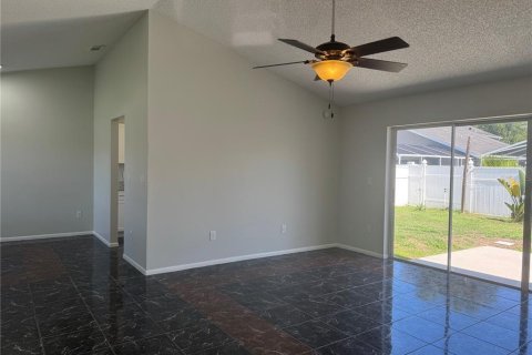Casa en alquiler en Kissimmee, Florida, 3 dormitorios, 121.98 m2 № 1841552 - foto 9