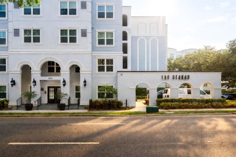 Condo in Orlando, Florida, 2 bedrooms № 2380826 - photo 17