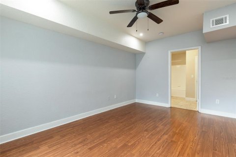 Condo in Orlando, Florida, 2 bedrooms № 2380826 - photo 12