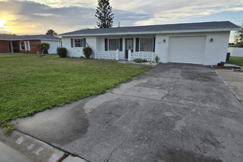 House in Englewood, Florida 2 bedrooms, 112.6 sq.m. № 1820566 - photo 2