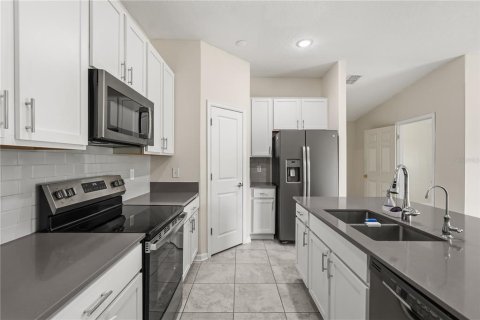 Купить виллу или дом в Киссимми, Флорида 6 комнат, 144.93м2, № 2091433 - фото 12