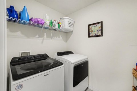 Villa ou maison à vendre à Wildwood, Floride: 5 chambres, 241.92 m2 № 2404762 - photo 28
