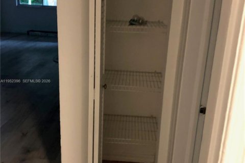 Купить виллу или дом в Ки-Бискейн, Флорида 3 спальни, 155.05м2, № 2007760 - фото 7