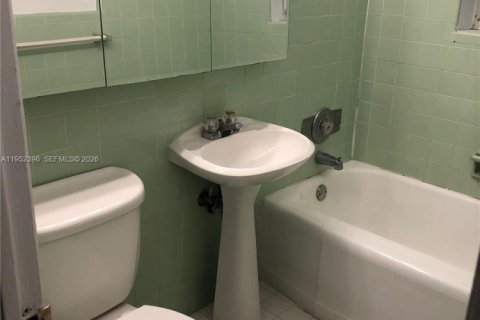 Купить виллу или дом в Ки-Бискейн, Флорида 3 спальни, 155.05м2, № 2007760 - фото 4