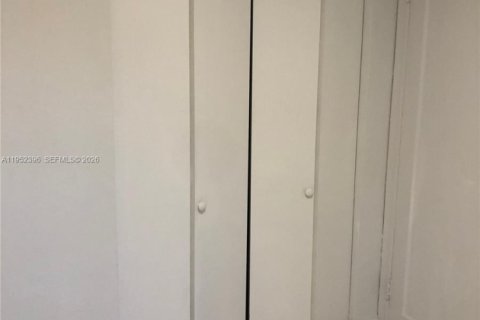 Купить виллу или дом в Ки-Бискейн, Флорида 3 спальни, 155.05м2, № 2007760 - фото 5