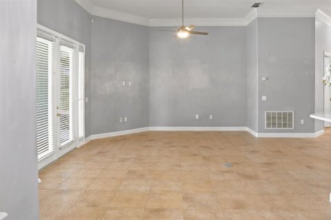 House in Kissimmee, Florida 5 bedrooms, 298.49 sq.m. № 2237820 - photo 18