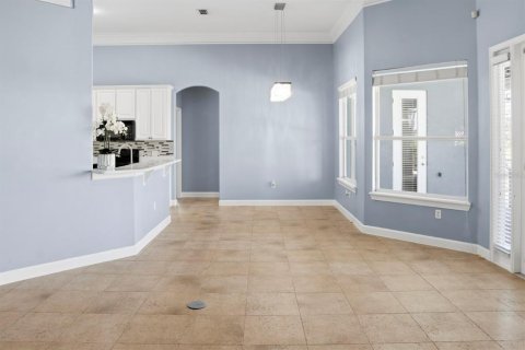 House in Kissimmee, Florida 5 bedrooms, 298.49 sq.m. № 2237820 - photo 19