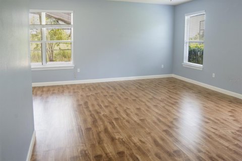 House in Kissimmee, Florida 5 bedrooms, 298.49 sq.m. № 2237820 - photo 23