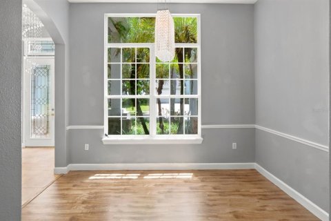 House in Kissimmee, Florida 5 bedrooms, 298.49 sq.m. № 2237820 - photo 7