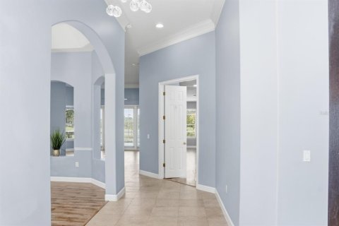 House in Kissimmee, Florida 5 bedrooms, 298.49 sq.m. № 2237820 - photo 4