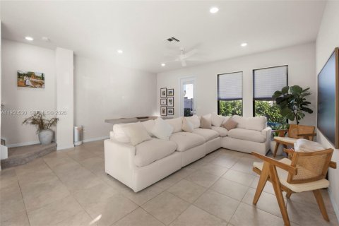 Touwnhouse à vendre à Oakland Park, Floride: 3 chambres, 162.95 m2 № 2023900 - photo 7