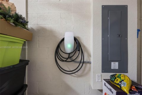 Touwnhouse à vendre à Oakland Park, Floride: 3 chambres, 162.95 m2 № 2023900 - photo 21