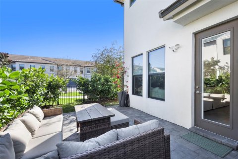 Touwnhouse à vendre à Oakland Park, Floride: 3 chambres, 162.95 m2 № 2023900 - photo 24