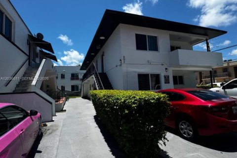 Casa en alquiler en Miami, Florida, 2 dormitorios, 148.64 m2 № 2085382 - foto 6