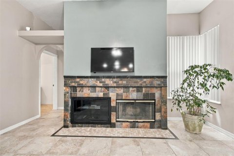 Casa en venta en Land O' Lakes, Florida, 4 dormitorios, 209.77 m2 № 2385690 - foto 2