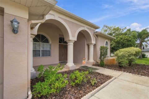 Casa en venta en Land O' Lakes, Florida, 4 dormitorios, 209.77 m2 № 2385690 - foto 10