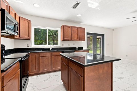 Купить виллу или дом в Тампа, Флорида 12 комнат, 167.97м2, № 2302698 - фото 16