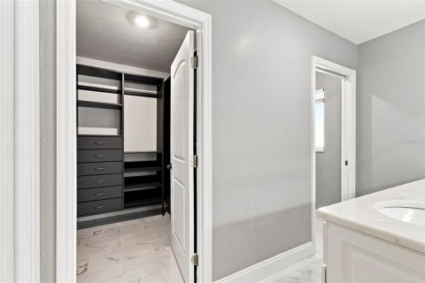 Купить виллу или дом в Тампа, Флорида 12 комнат, 167.97м2, № 2302698 - фото 26