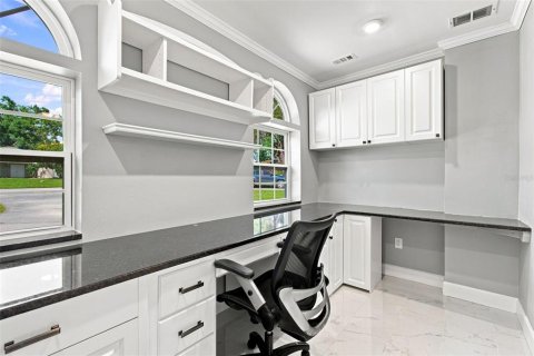 Купить виллу или дом в Тампа, Флорида 12 комнат, 167.97м2, № 2302698 - фото 13