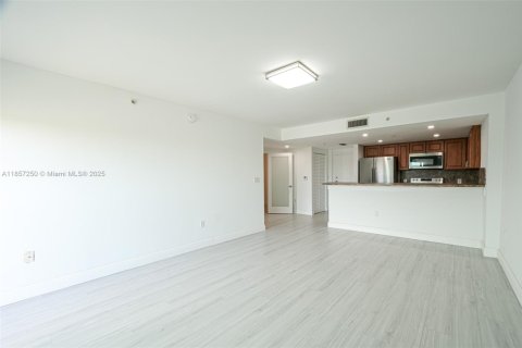 Купить кондоминиум в Майами, Флорида 2 спальни, 78.32м2, № 2023048 - фото 6