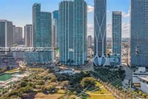 Condo in Miami, Florida, 1 bedroom  № 2062833 - photo 7