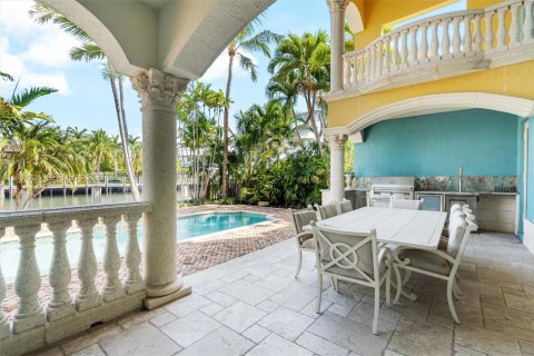 Casa en venta en Fort Lauderdale, Florida, 4 dormitorios, 393.91 m2 № 2243796 - foto 26
