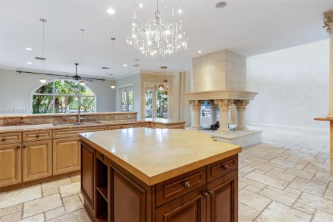 Casa en venta en Fort Lauderdale, Florida, 4 dormitorios, 393.91 m2 № 2243796 - foto 18