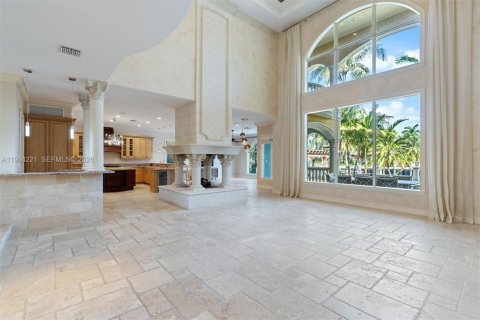 Casa en venta en Fort Lauderdale, Florida, 4 dormitorios, 393.91 m2 № 2243796 - foto 9