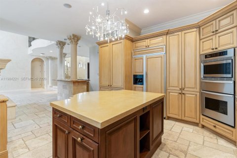 Casa en venta en Fort Lauderdale, Florida, 4 dormitorios, 393.91 m2 № 2243796 - foto 19
