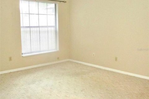 House in Port Orange, Florida 2 bedrooms, 105.35 sq.m. № 1916088 - photo 9