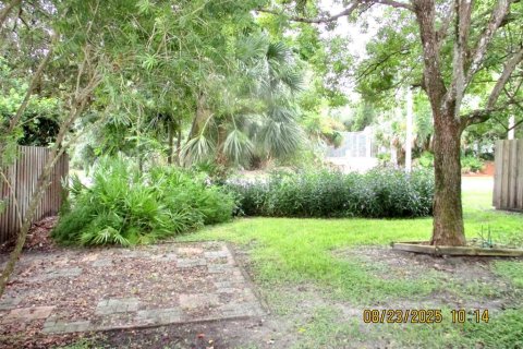 House in Port Orange, Florida 2 bedrooms, 105.35 sq.m. № 1916088 - photo 20