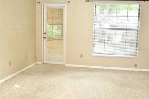 House in Port Orange, Florida 2 bedrooms, 105.35 sq.m. № 1916088 - photo 8