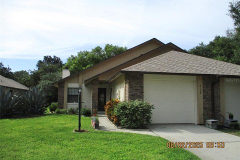 House in Port Orange, Florida 2 bedrooms, 105.35 sq.m. № 1916088 - photo 1