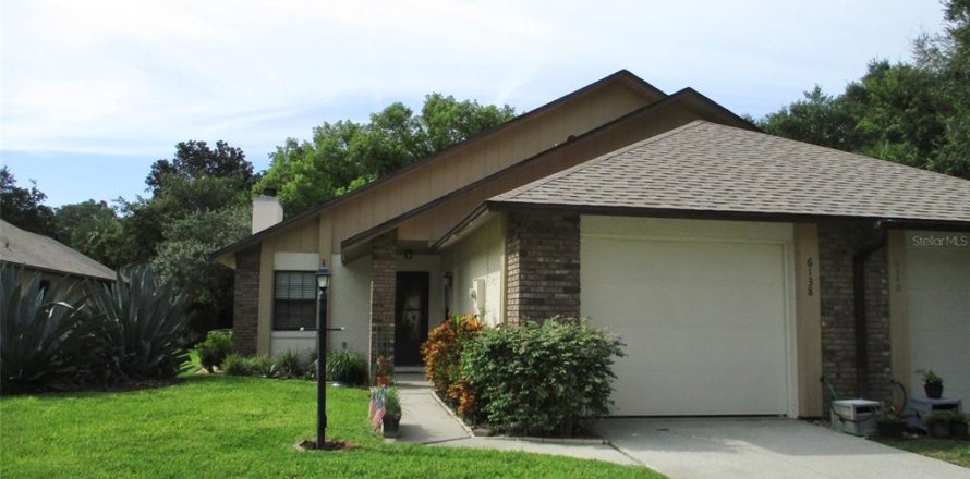 House in Port Orange, Florida 2 bedrooms, 105.35 sq.m. № 1916088