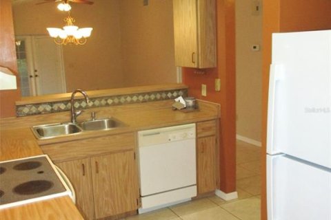 House in Port Orange, Florida 2 bedrooms, 105.35 sq.m. № 1916088 - photo 4