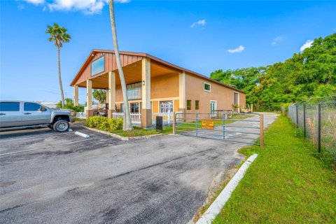Propiedad comercial en venta en Hudson, Florida, 441.29 m2 № 1737102 - foto 6