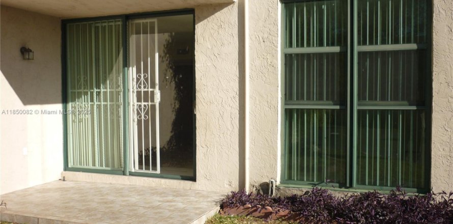 Condo à Miami, Floride, 2 chambres № 1857103