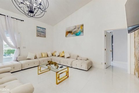 House in Wellington, Florida 5 bedrooms, 288 sq.m. № 2176988 - photo 5