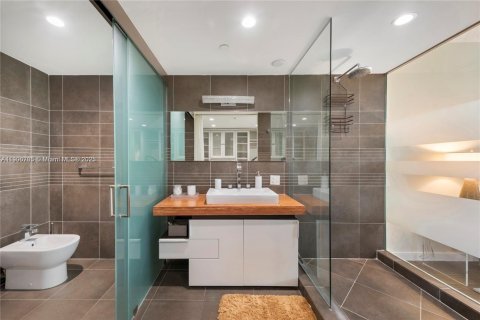 Купить кондоминиум в Майами-Бич, Флорида 2 спальни, 114.64м2, № 1963257 - фото 15