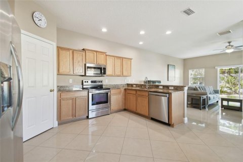 Adosado en venta en Tampa, Florida, 3 dormitorios, 170.2 m2 № 1511233 - foto 4