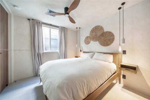 Townhouse in Miami Beach, Florida 3 bedrooms, 120.77 sq.m. № 2026286 - photo 25