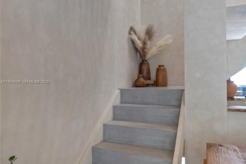 Townhouse in Miami Beach, Florida 3 bedrooms, 120.77 sq.m. № 2026286 - photo 12