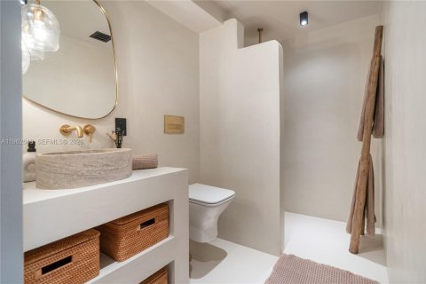 Townhouse in Miami Beach, Florida 3 bedrooms, 120.77 sq.m. № 2026286 - photo 29