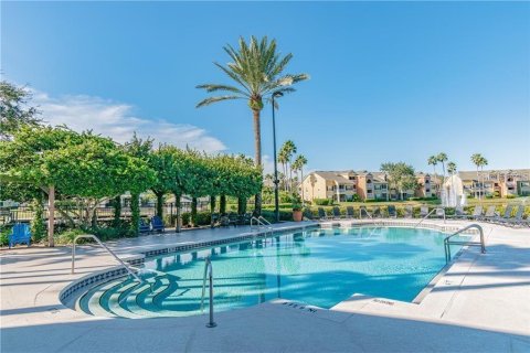 Condo in Orlando, Florida, 2 bedrooms № 2393853 - photo 16