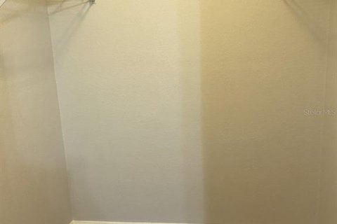 Condo in Orlando, Florida, 2 bedrooms № 2393853 - photo 14