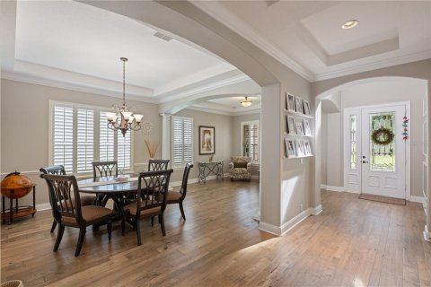 House in Windermere, Florida 4 bedrooms, 336.03 sq.m. № 1914435 - photo 9