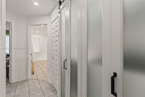 Купить виллу или дом в Майами, Флорида 3 спальни, 168.9м2, № 2085427 - фото 23